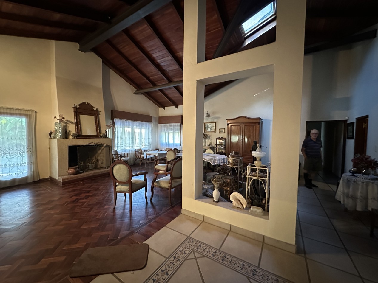 VENTA CASA 3D Psje Escriva de Balaguer YB